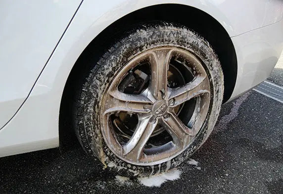 Soft99 DiGloss Kamitoré Wheel &amp; Tire Cleaner (800ml) - BilligStyling