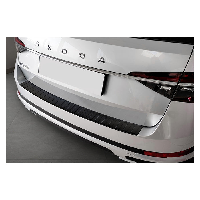Læssekantbeskytter Skoda Superb Combi 2015-2023 Matsort avisa